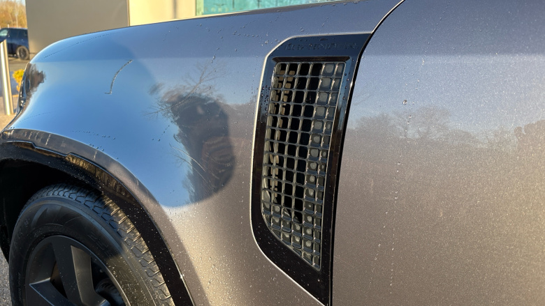 Land Rover Defender 3.0 D300 X-Dynamic HSE 110 5dr Auto Diesel Estate